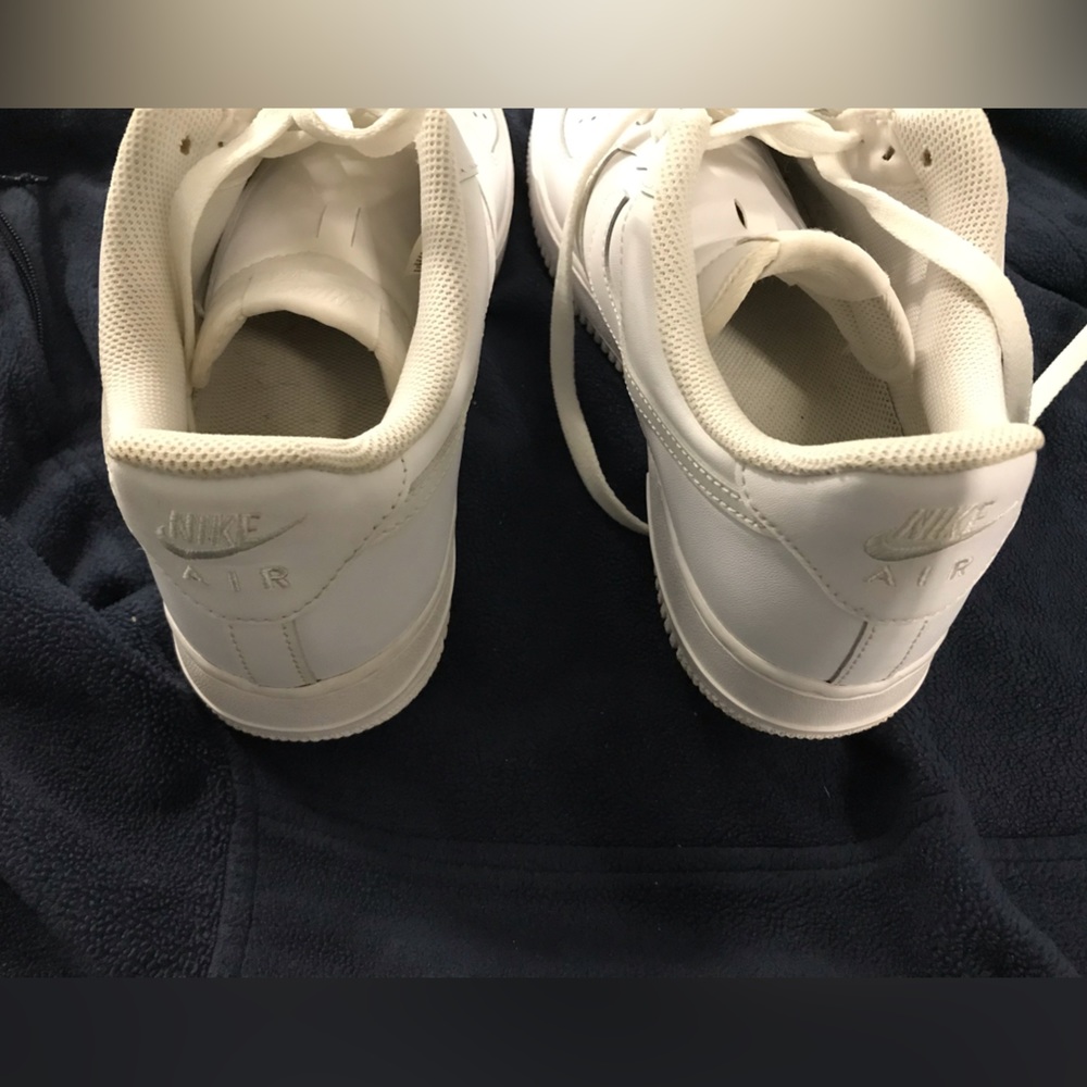 SZ 10 Nike Air Force Ones - Picture 5 of 7